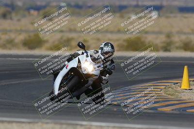 media/Apr-09-2023-SoCal Trackdays (Sun) [[333f347954]]/Turn 11 (10am)/